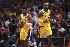 追梦谈布朗尼被喷:搞得像詹姆斯害儿子一样 帮孩子进NBA算坏事?