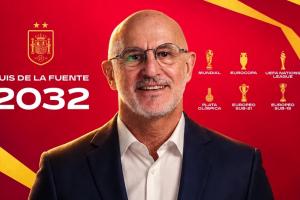 世界杯+欧洲杯冠军主帅!官方:西班牙与德拉富恩特续约至2032年