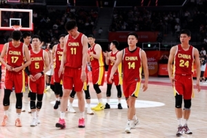 韩媒:中国球迷不满男篮国家队表现 认为他们也该去服兵役