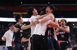 李贤重:训练取消就影响状态不配当职业球员 我们把愤怒化作斗志